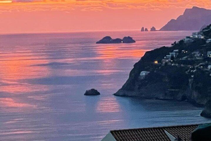 Passeio de um dia pela costa de Amalfi saindo de Sorrento (dia inteiro)