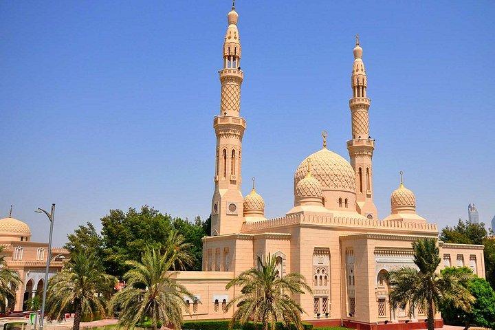 Dubai & Abu Dhabi Premium Getaway - 4 Days (PVT)