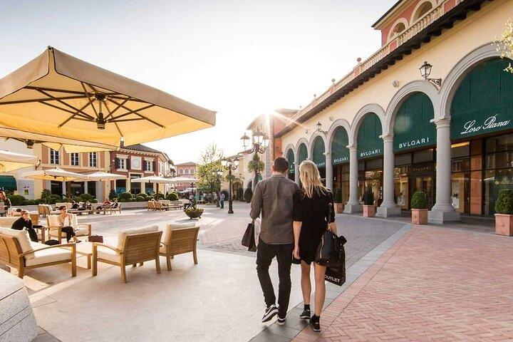 Serravalle Designer Outlet Private Shopping Tour vanuit Milaan