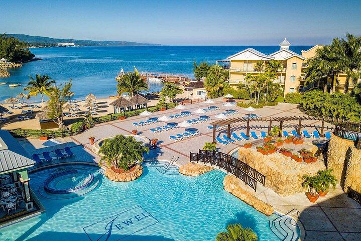 Privat lufthavnstransport til Jewel Paradise Cove Resort
