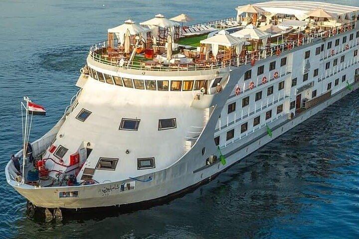 Crociera sul Nilo 3 notti – 4 giorni Da Assuan a Luxor con guida e tour da visitare