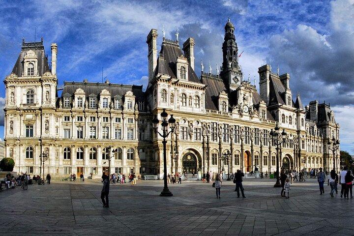 Paris Full Day Live Guided Tour, Eiffel Tower, Louvre, Montmartre