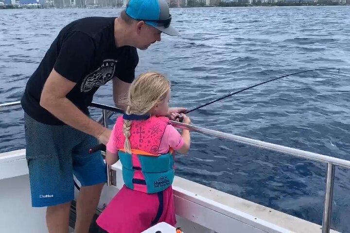 Carta de pesca privada para familiares y amigos en Honolulu