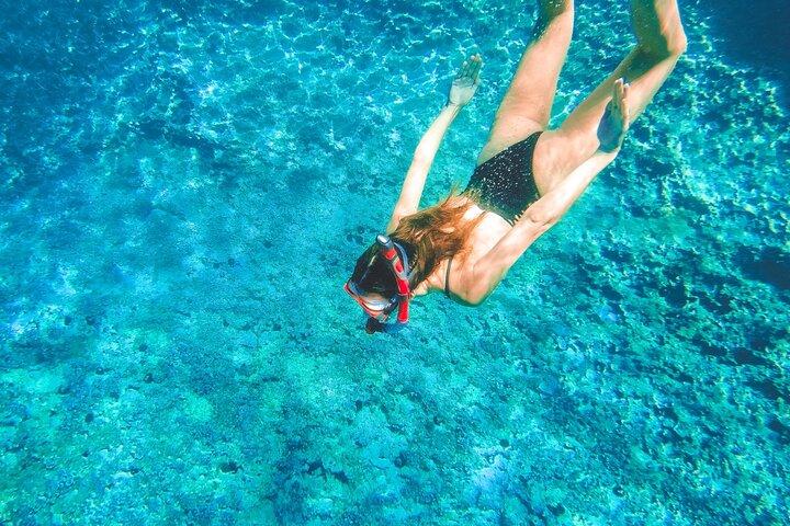 Fra Split: Small-Group Blue Lagoon og 3 Islands Speedboat Tour