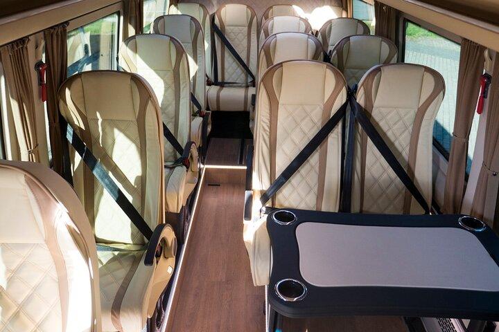 Privat kryssningshamn till flygplatsöverföring i Barcelona