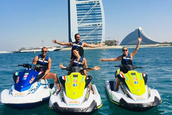 30 min de Jet Ski jusqu'au Burj Al Arab + Photos, Vidéos et Glaces gratuites