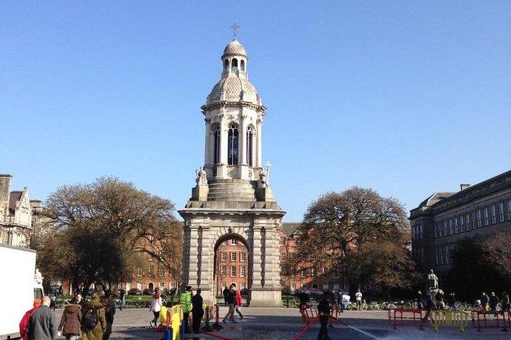 Private Driver Guided Tour of Dublin