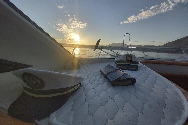 Tramonto in barca a Marbella