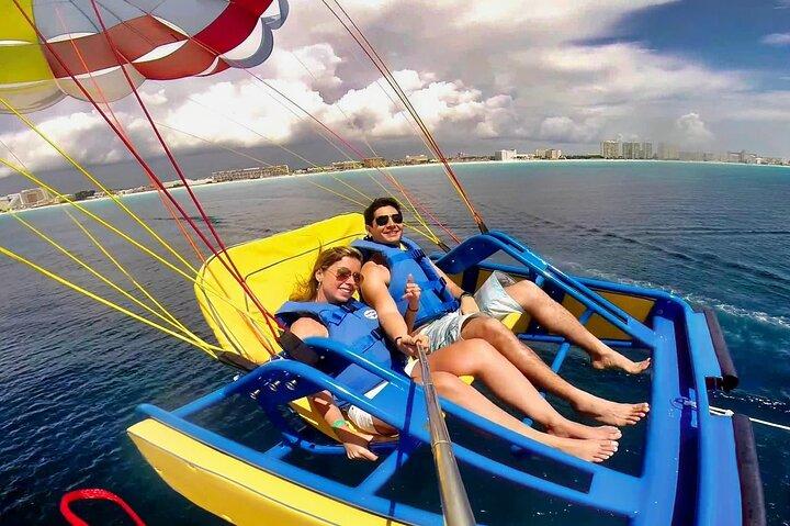 Parasailing Sky Rider Lagoonside en Cancún