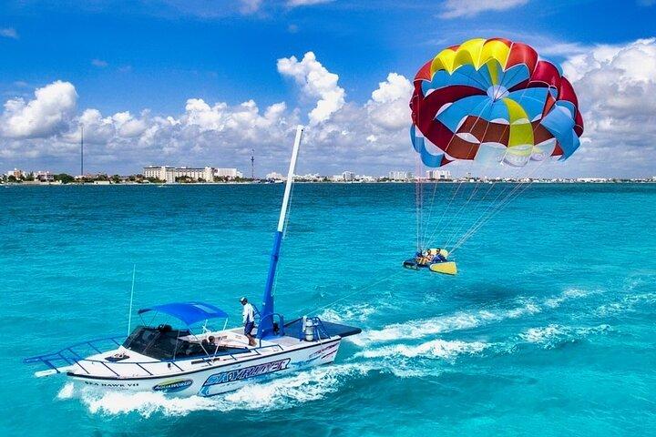 Sky Rider Oceanside Parasailing Experience in Cancun