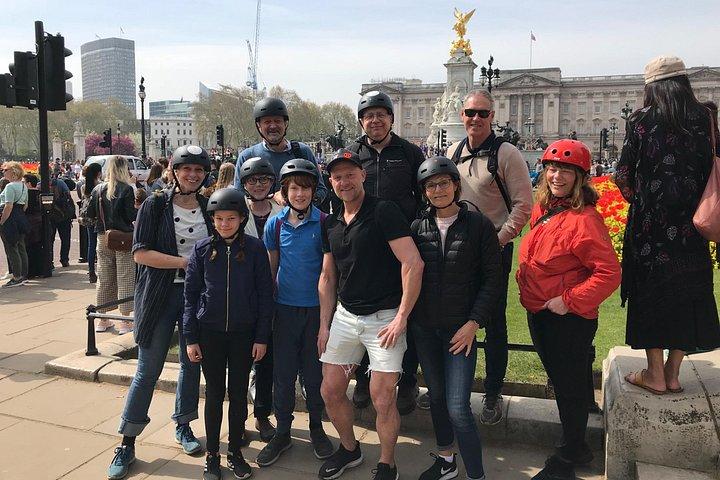 ロンドンの名所を巡る3.5時間の朝のツアー