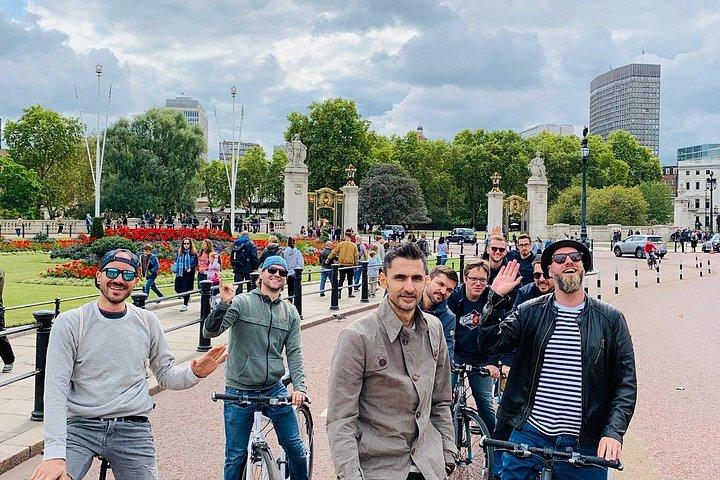 ロンドンの名所を巡る3.5時間の朝のツアー