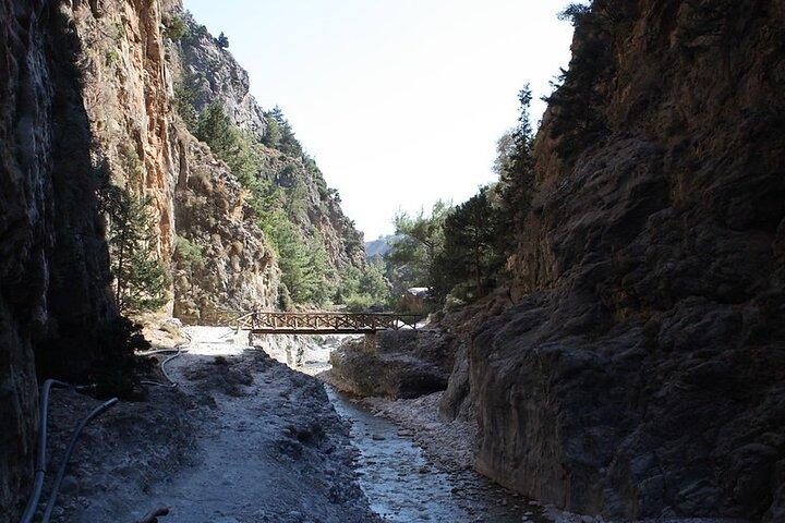 Promenade dans les gorges de Samaria