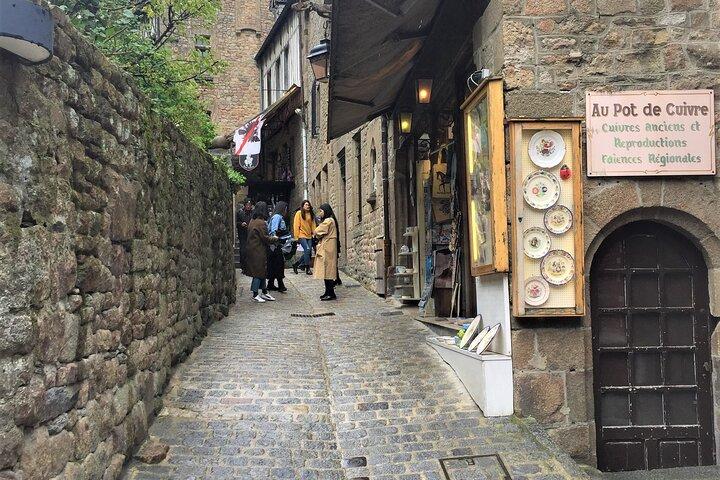 モンサンミッシェル小グループ（2～6名）日帰り、ホテルピックアップ付き