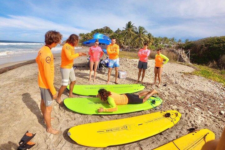 Surf lessons in Puerto Vallarta and Nayarit