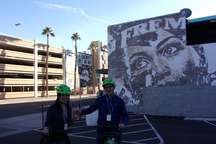 Downtown Las Vegas Evening Tour av Segway