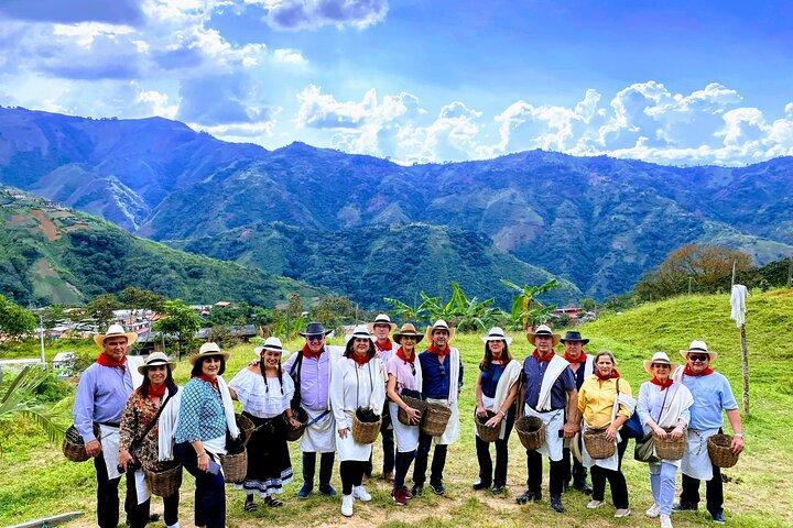 EXPERIENCES COLOMBIA (coffee tour)