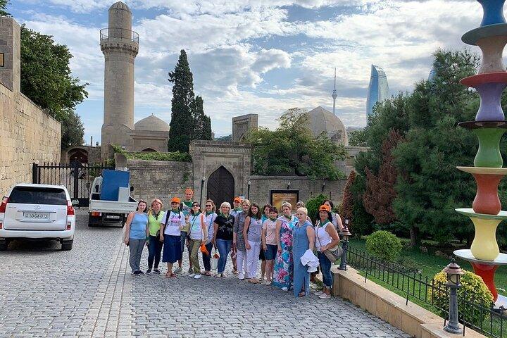 Meest populaire privétour in Bakoe: stadstour & wandeling door de oude binnenstad