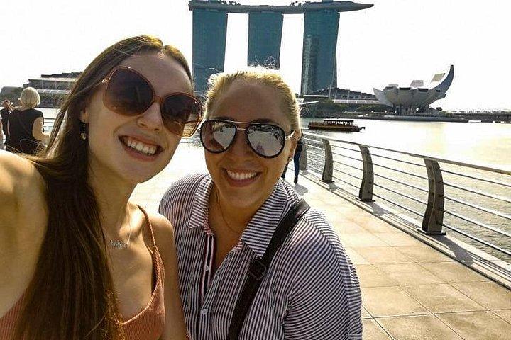 シンガポール・ユア・ウェイ：アイコニック・サイト＆ローカル・ネイバーフッド・ツアー