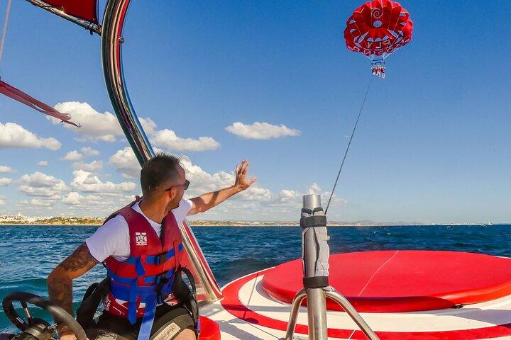 Parasailing fra Albufeira Marina med båd