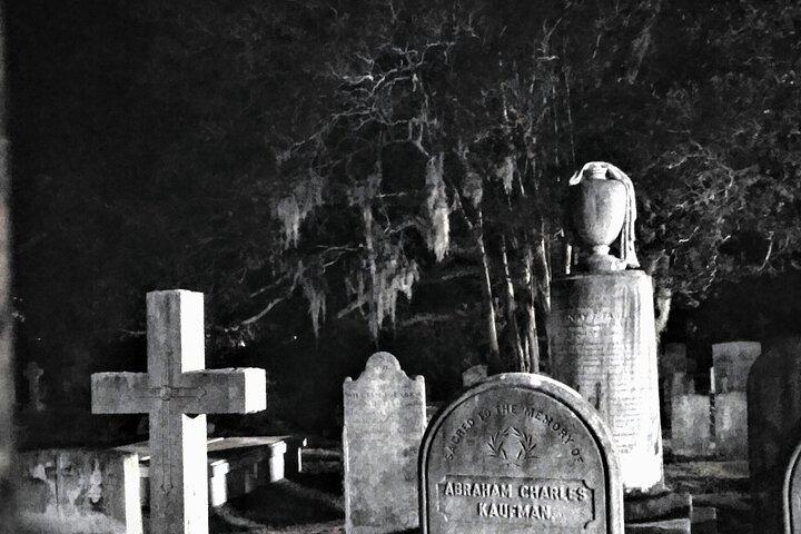 Charleston Dark History & Ghost Tour mit Adam