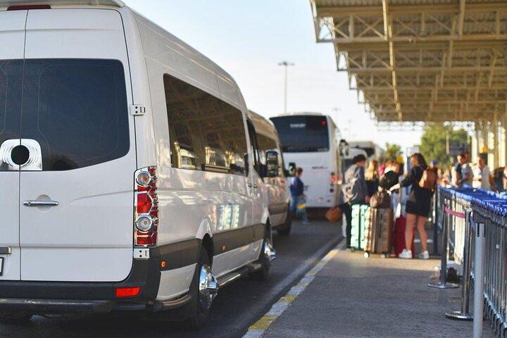 Private Transfer: From Marrakech hotels to Menara Airport