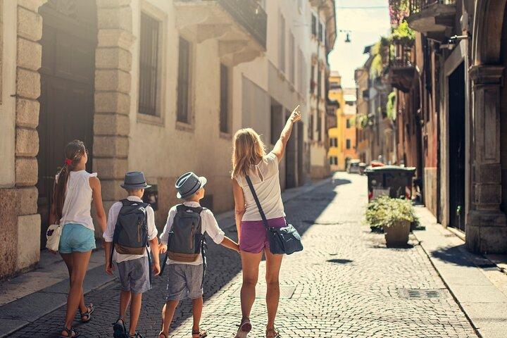 Discover Antwerp while playing! Escape game - The alchemist