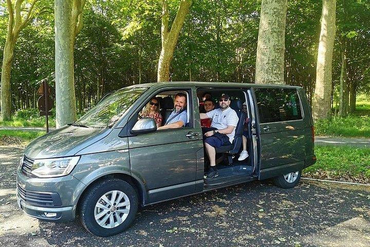 パリからノルマンディーのジュノ ビーチへの日帰り旅行 - プライベート ツアー (2 人)