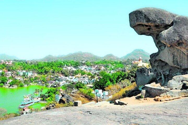 Private Transfers 2 - Tage Mount Abu Sightseeing von Udaipur