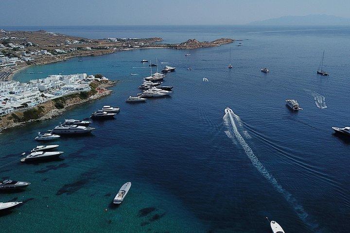 プライベートクルーズ：PAROS – DRAGONISI-ミコノス島の南海岸-ミコノス島