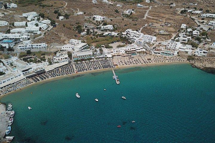 プライベートクルーズ：PAROS – DRAGONISI-ミコノス島の南海岸-ミコノス島