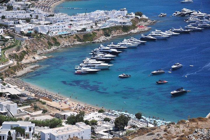 プライベートクルーズ：PAROS – DRAGONISI-ミコノス島の南海岸-ミコノス島