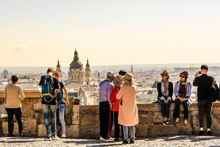 Tour privato di Budapest con attrazioni e gemme locali e personalizzate