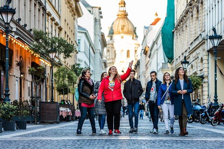Budapest privat tur med en lokal, anpassade höjdpunkter och pärlor