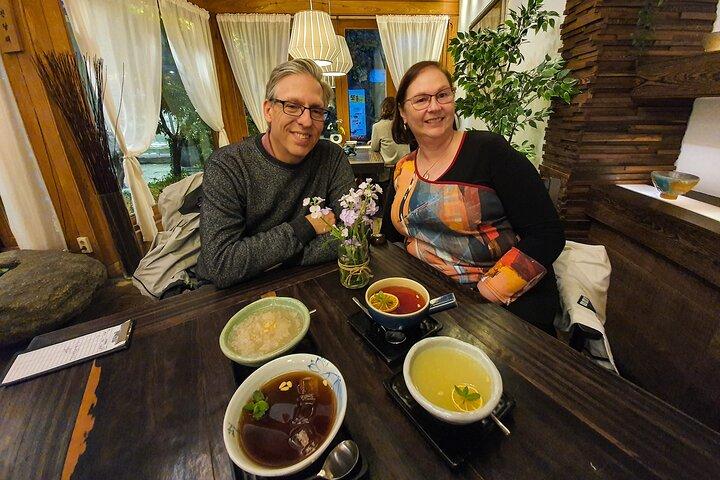 地元の食通と行くソウルのプライベート フード ツアー: 100% パーソナライズ