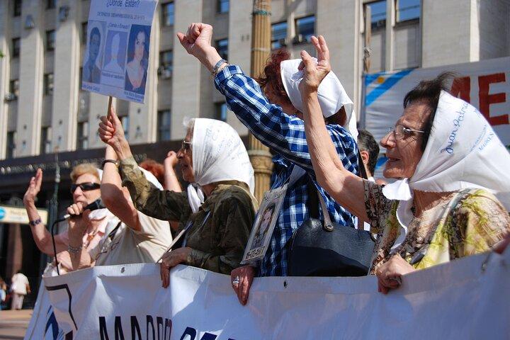 民主主義を築く: 人権のためのアルゼンチンの戦いを発見する