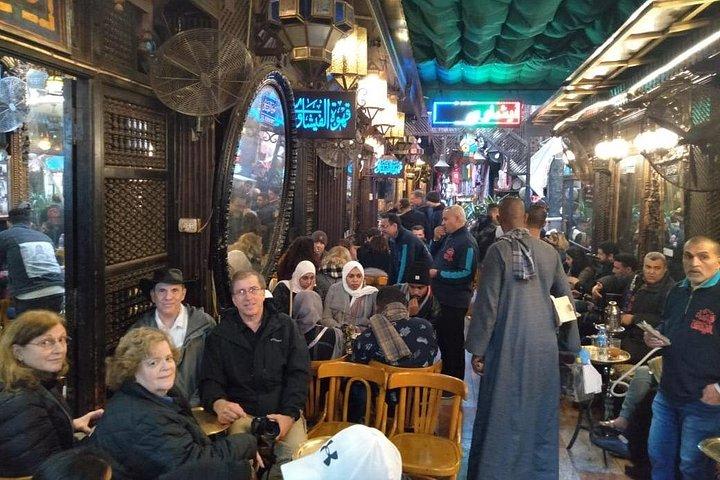 食べ物とソフトドリンク付きのカイロシティツアー