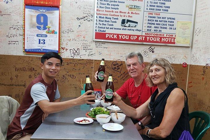 最高のフエストリートフードツアー-フエの本当の味-ウォーキングツアー