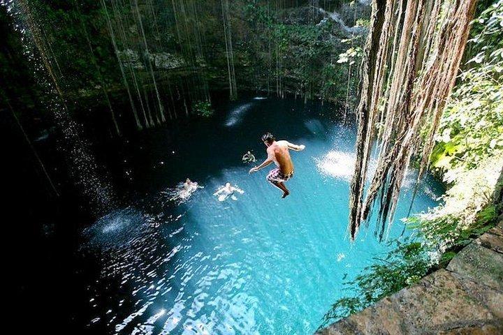 Chichen Itza - Explore 2 Cenotes e Valladolid da Riviera Maya
