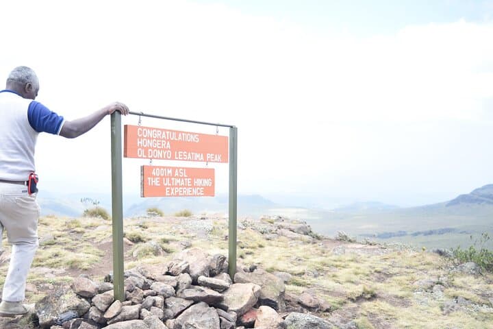 Family Fun Vacation Safari-Hiking and Walking Budget Tour 5 days