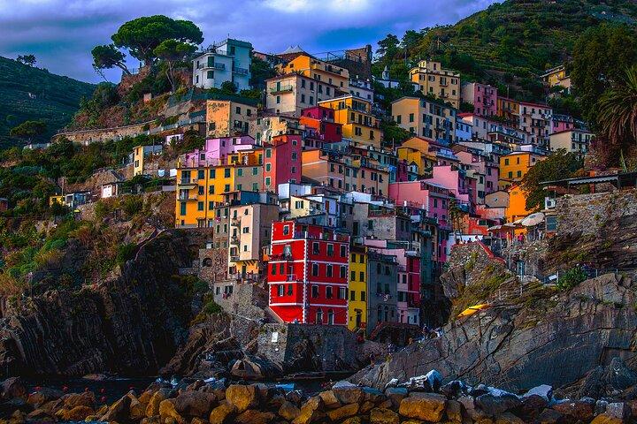 Exclusiva Cinque Terre en Ferry con parada en Pisa desde Florencia