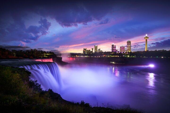 All-Inclusive-Tour zu den Niagarafällen in den USA mit Bootsfahrt, Höhle und vielem mehr