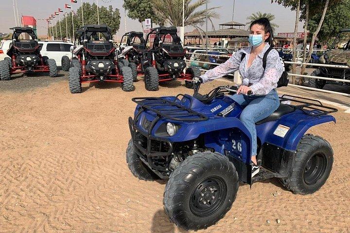 ドバイ：ATV ライドとデザート サファリ ドライブ（モーニング アドベンチャー）