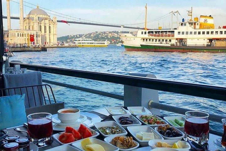 Circle Istanbul (Estambul extraordinaria)