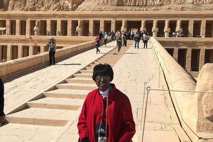 Black kings & Queens turné West Bank Tour, Valley Kings Queen Hatshepsut Temple