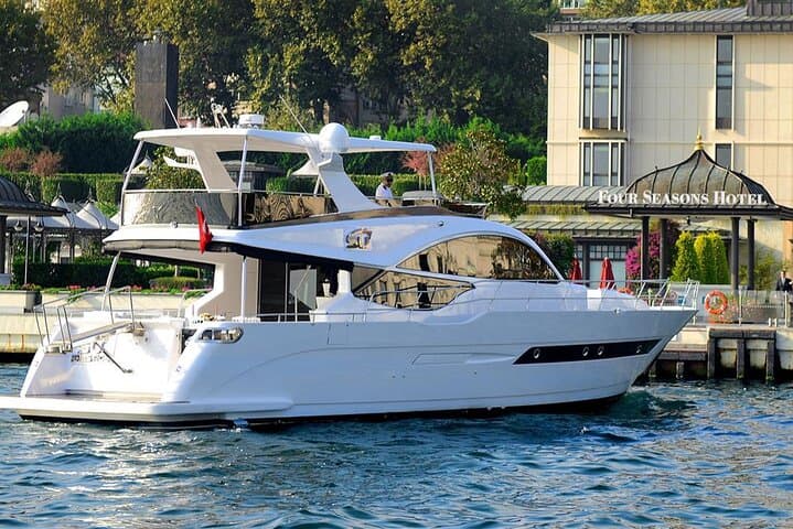 Exclusive Bosphorus Cruise - Luxury Yacht Experience in Istanbul