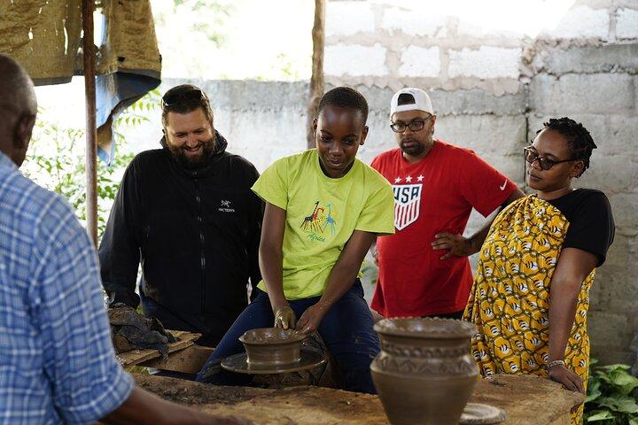 Privat traditionell keramikklass nära Arusha