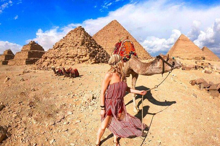 4-timmars privat halvdagstur i Pyramids Sphinx, kameltur och lunch