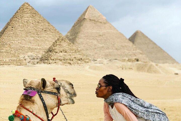 2-Hours Camel Ride around Giza Pyramids