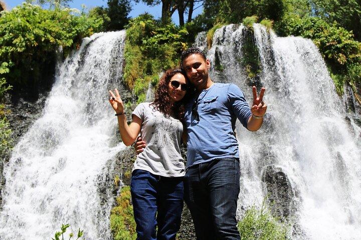 Visite privée de la cave Hin Areni, de la cascade Shaki, du monastère de Tatev, de Karahunj